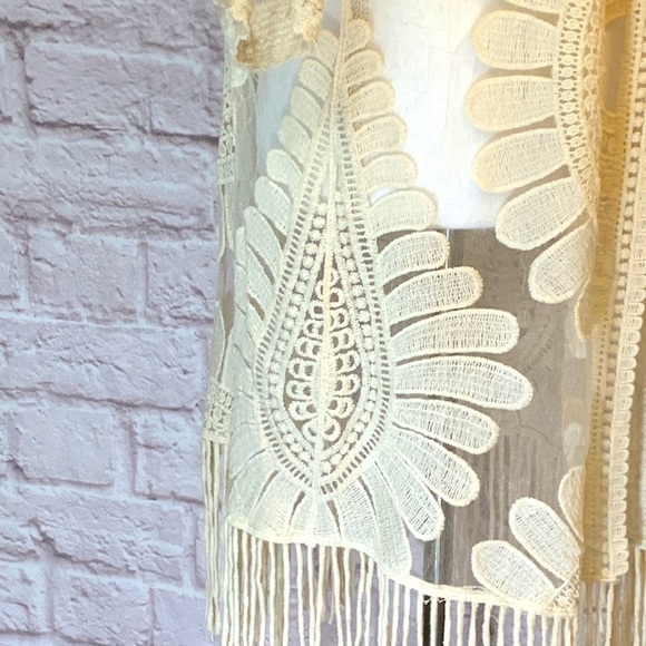 Chico’s fringed lace cream coverup/jacket, coastal, vacation, small/medium - Picture 5 of 8